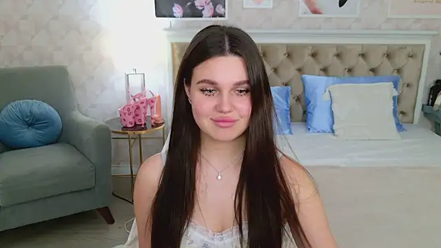 Snapshot of RihannaRose chatting on 01-31-25, 10:21 RihannaRose online show from 01-31-25, 10:21