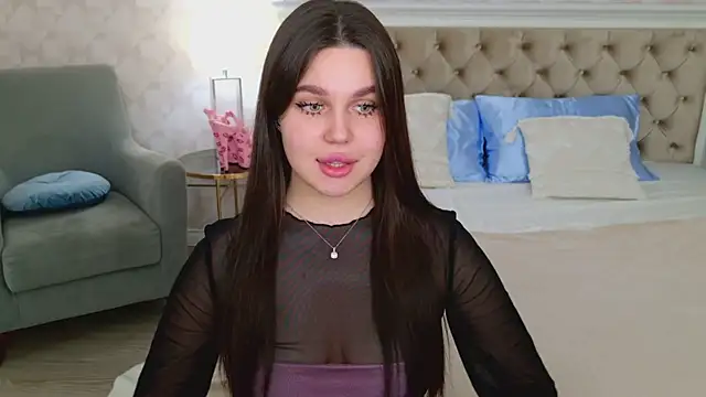 Snapshot of RihannaRose chatting on 02-01-25, 07:13 RihannaRose online show from 02-01-25, 07:13