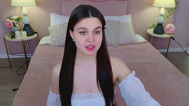 Snapshot of RihannaRose chatting on 02-26-25, 04:14 RihannaRose online show from 02-26-25, 04:14