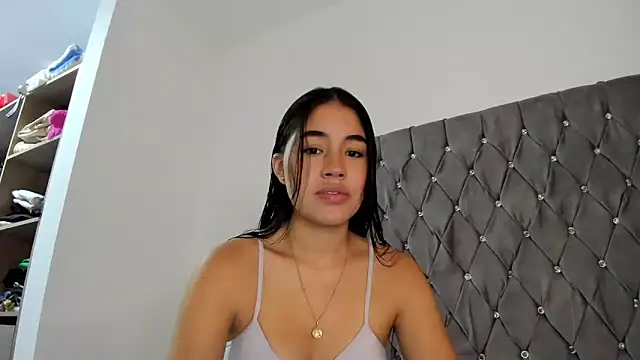 Snapshot of AriaMontgomery chatting on 12-30-24, 11:28 AriaMontgomery online show from 12-30-24, 11:28