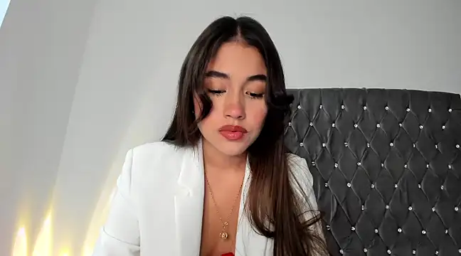 Snapshot of AriaMontgomery chatting on 01-22-25, 01:20 AriaMontgomery online show from 01-22-25, 01:20