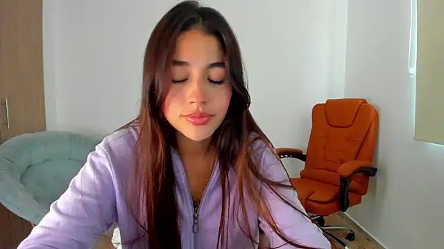 Snapshot of AriaMontgomery chatting on 02-14-25, 09:21 AriaMontgomery online show from 02-14-25, 09:21