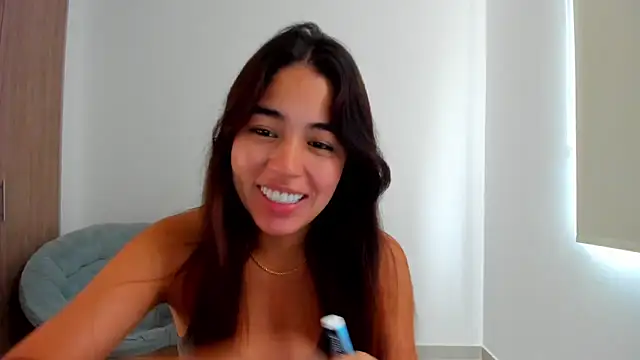 Snapshot of AriaMontgomery chatting on 03-04-25, 02:32 AriaMontgomery online show from 03-04-25, 02:32