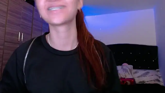 holy juli online show from 06-07-26, 03:54