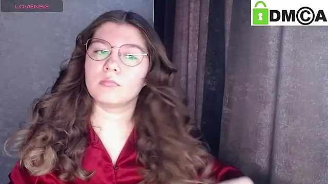 Snapshot of holy_michela chatting on 02-11-26, 05:01 holy michela online show from 02-11-26, 05:01