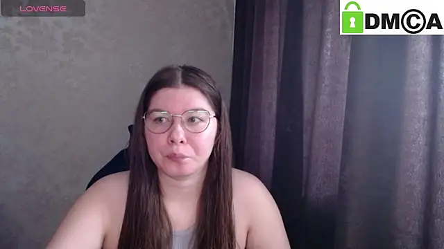 Snapshot of holy_michela chatting on 02-13-26, 06:53 holy michela online show from 02-13-26, 06:53