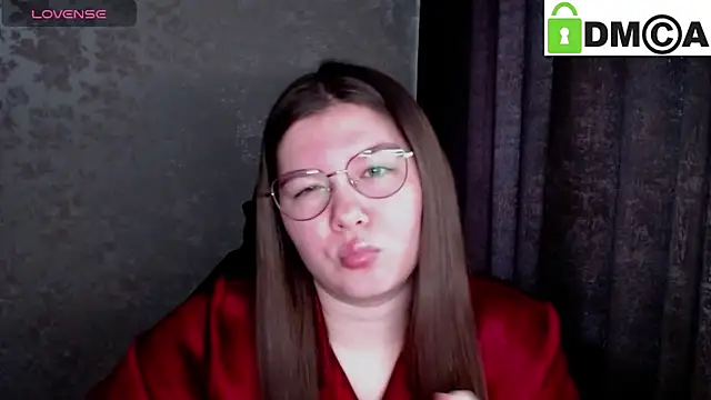 Snapshot of holy_michela chatting on 02-18-26, 05:25 holy michela online show from 02-18-26, 05:25