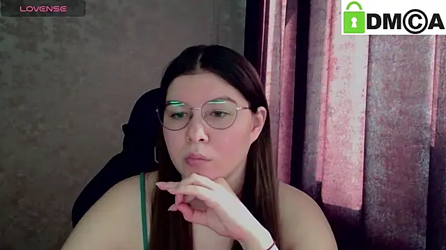 Snapshot of holy_michela chatting on 03-14-26, 04:40 holy michela online show from 03-14-26, 04:40