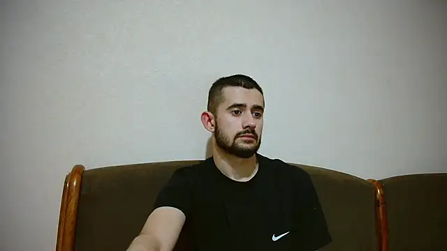 Snapshot of Sweet__Daddy chatting on 12-13-24, 07:32 Sweet Daddy online show from 12-13-24, 07:32