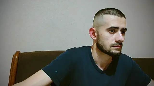 Snapshot of Sweet__Daddy chatting on 12-29-24, 01:49 Sweet Daddy online show from 12-29-24, 01:49