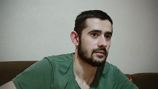 Snapshot of Sweet__Daddy chatting on 03-21-25, 04:40 Sweet Daddy online show from 03-21-25, 04:40