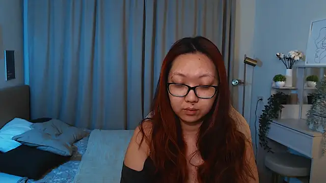 Snapshot of Marine_Vact chatting on 05-02-26, 02:11 Marine Vact online show from 05-02-26, 02:11