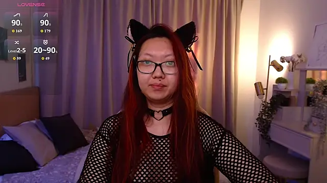 Snapshot of Marine_Vact chatting on 05-26-26, 02:29 Marine Vact online show from 05-26-26, 02:29