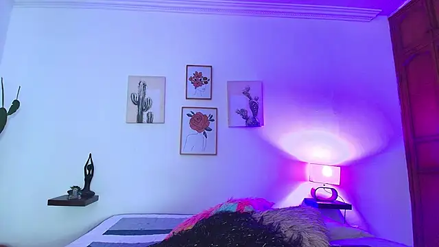 Snapshot of miwa_cute chatting on 02-10-25, 07:49 miwa cute online show from 02-10-25, 07:49