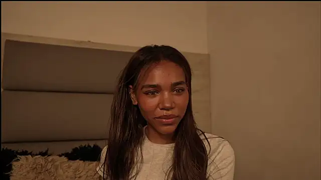 Lily Miiller online show from 04-19-26, 09:28