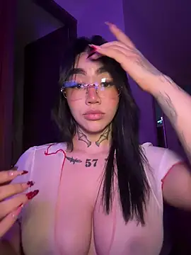 Nickiiiii online show from 04-12-26, 06:40