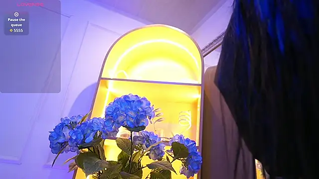 elasummer online show from 12-16-25, 12:21