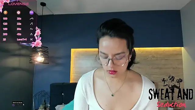 victoria byte online show from 11-14-25, 09:24