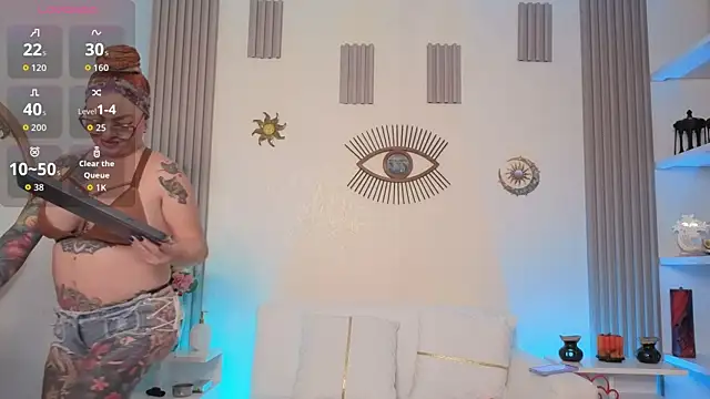 EMILY ROUSSE71 online show from 06-25-26, 10:47