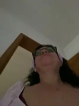 Sharongirl07 online show from 03-07-25, 01:29