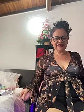 Sharongirl07 online show from 02-14-26, 01:19