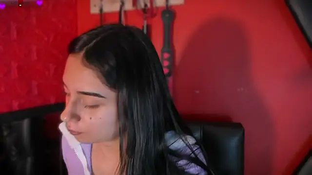 Monttserratt online show from 04-10-26, 02:33