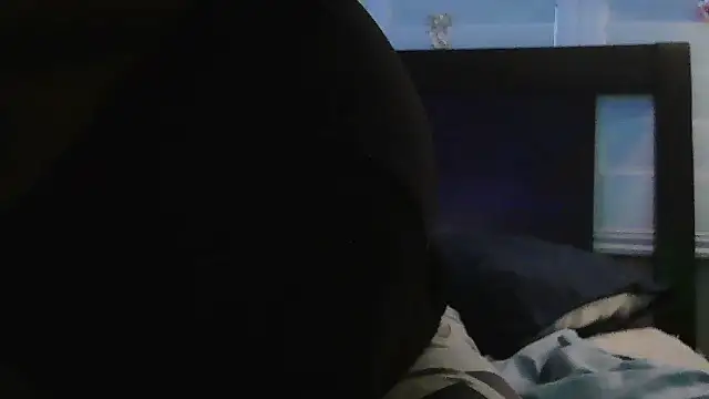 Snapshot of cloudyspun chatting on 11-20-25, 01:06 cloudyspun online show from 11-20-25, 01:06