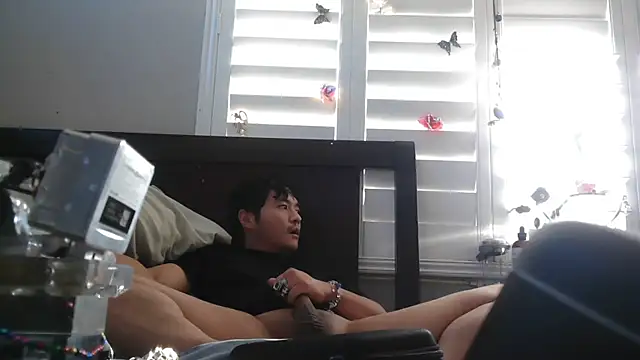 Snapshot of cloudyspun chatting on 11-23-25, 03:56 cloudyspun online show from 11-23-25, 03:56