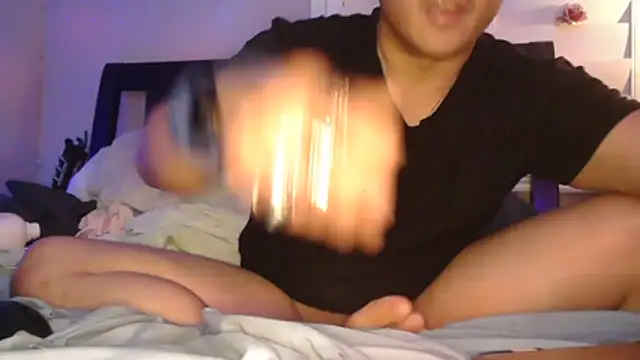 Snapshot of cloudyspun chatting on 11-27-25, 01:40 cloudyspun online show from 11-27-25, 01:40