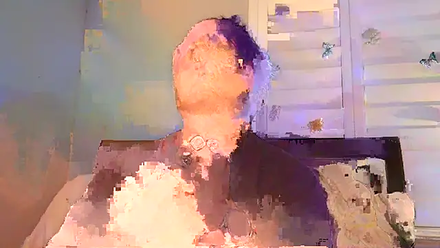 Snapshot of cloudyspun chatting on 02-18-26, 03:35 cloudyspun online show from 02-18-26, 03:35