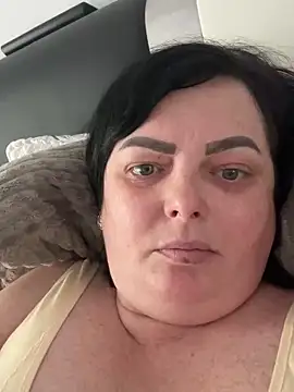 Amandamuller1982 online show from 02-11-25, 08:05