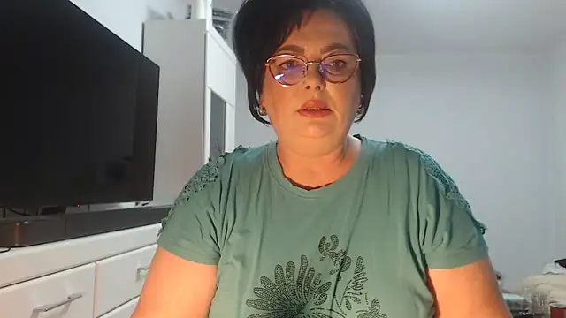 Amandamuller1982 online show from 05-16-26, 07:56