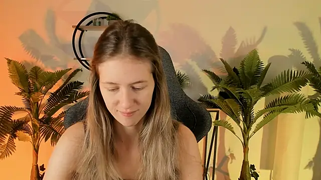 Snapshot of Sharon_Evansi chatting on 12-04-24, 08:45 Sharon Evansi online show from 12-04-24, 08:45