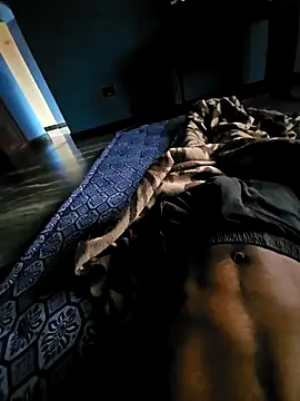 Snapshot of Luffyslim chatting on 12-19-24, 03:51 Luffyslim online show from 12-19-24, 03:51