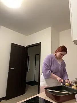 CookyDaisy online show from 12-12-24, 02:55