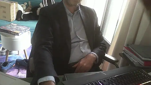 Snapshot of shyfrenchcock1 chatting on 12-04-25, 02:15 shyfrenchcock1 online show from 12-04-25, 02:15