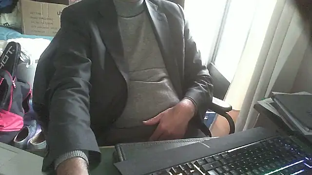 Snapshot of shyfrenchcock1 chatting on 02-05-26, 01:16 shyfrenchcock1 online show from 02-05-26, 01:16