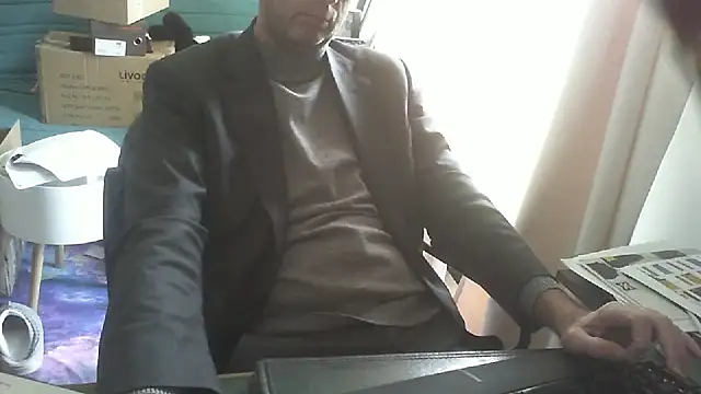 Snapshot of shyfrenchcock1 chatting on 02-12-26, 02:34 shyfrenchcock1 online show from 02-12-26, 02:34