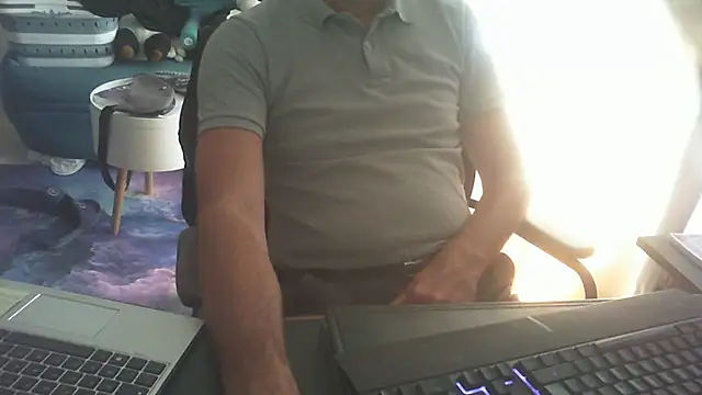 Snapshot of shyfrenchcock1 chatting on 07-07-26, 09:13 shyfrenchcock1 online show from 07-07-26, 09:13