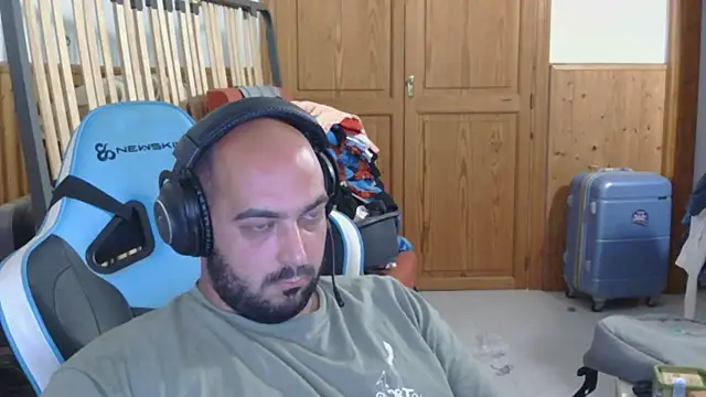 chicomallorca96 online show from 06-14-26, 02:30