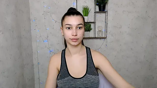 KarolinaRosse  online show from 03-18-25, 10:36