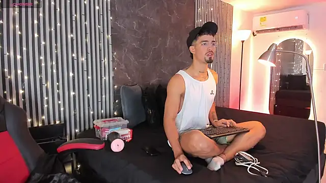 Duriel  online show from 01-04-25, 12:27