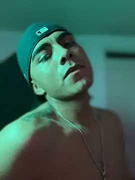 SkinnyHot444 online show from 12-06-24, 10:41