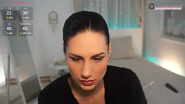 Snapshot of ZoeeZolton chatting on 01-01-25, 08:58 ZoeeZolton online show from 01-01-25, 08:58