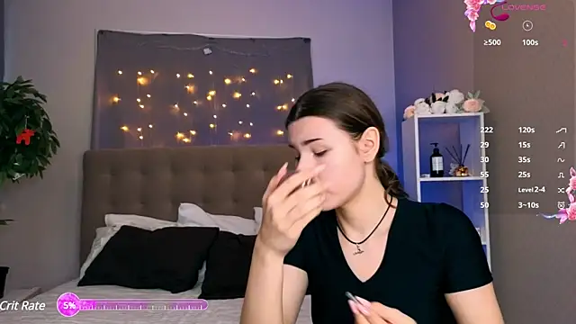 Snapshot of Bella_Murrr chatting on 01-20-25, 12:49 Bella Murrr online show from 01-20-25, 12:49