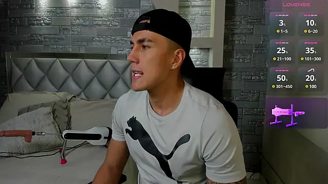 Aron Bolt online show from 03-06-25, 01:58