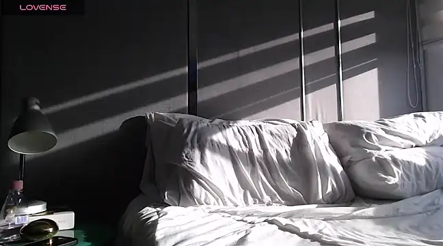 Snapshot of FaustoCock chatting on 01-12-25, 09:40 FaustoCock online show from 01-12-25, 09:40