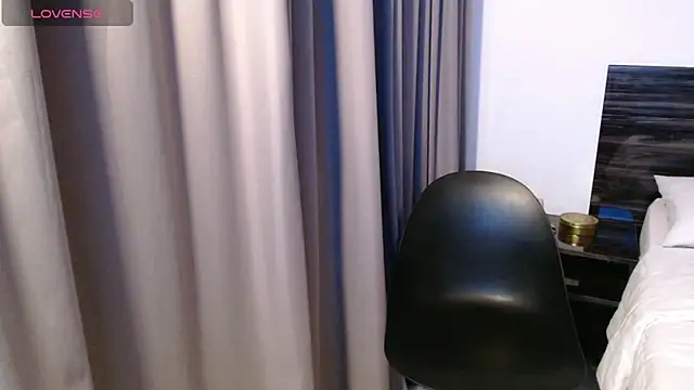 Snapshot of FaustoCock chatting on 03-01-25, 02:04 FaustoCock online show from 03-01-25, 02:04