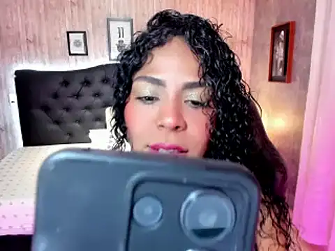 Edelaine rogers online show from 03-14-25, 04:43