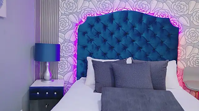 Snapshot of HazelMoret chatting on 02-17-26, 03:25 HazelMoret online show from 02-17-26, 03:25